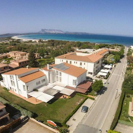 Hotel Al Faro San Teodoro  Kültér fotó