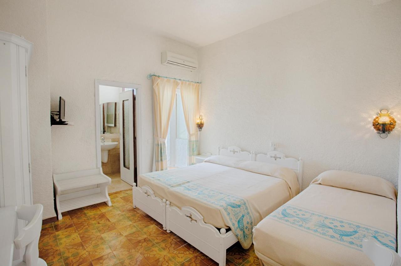 Hotel Al Faro San Teodoro  Kültér fotó