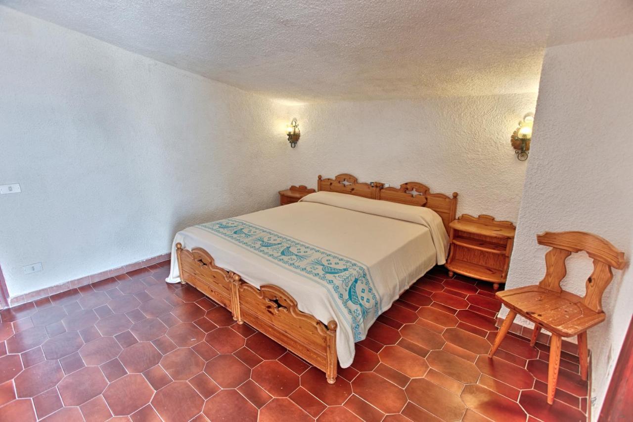 Hotel Al Faro San Teodoro  Kültér fotó